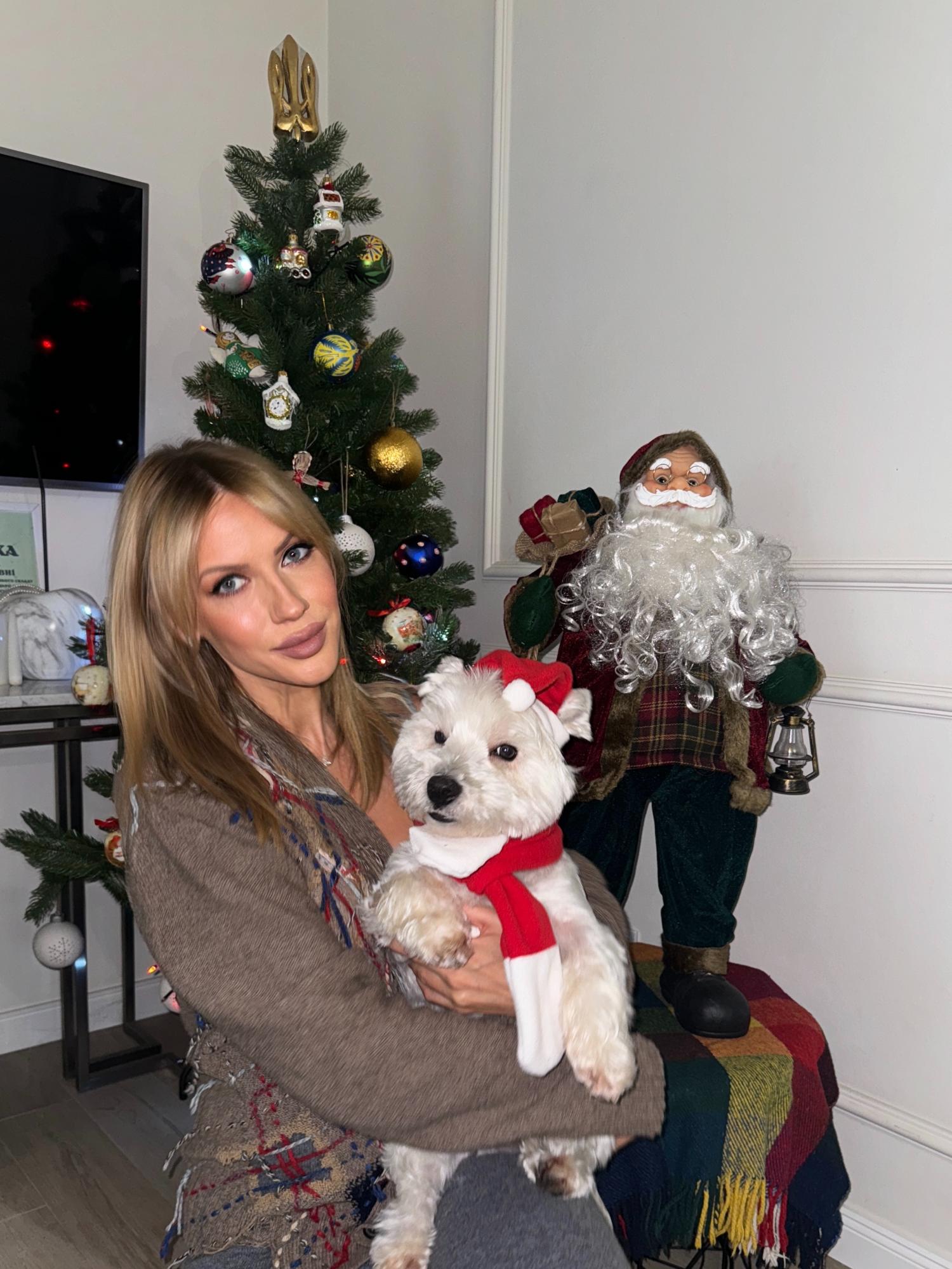 "Настануть світлі та мирні часи": Нікітюк, Сумська та інші зірки чуттєво вітають з Новим роком