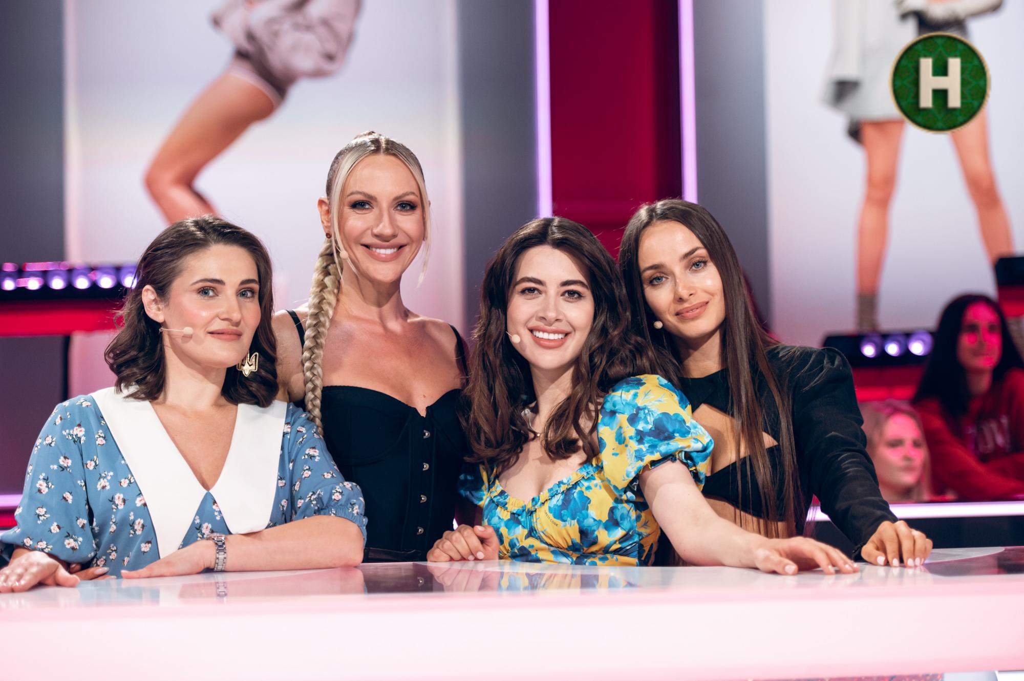 "Скільки відсотків жінок мають "краша" серед військових?" Цікаві статистичні факти із шоу "Хто зверху?"