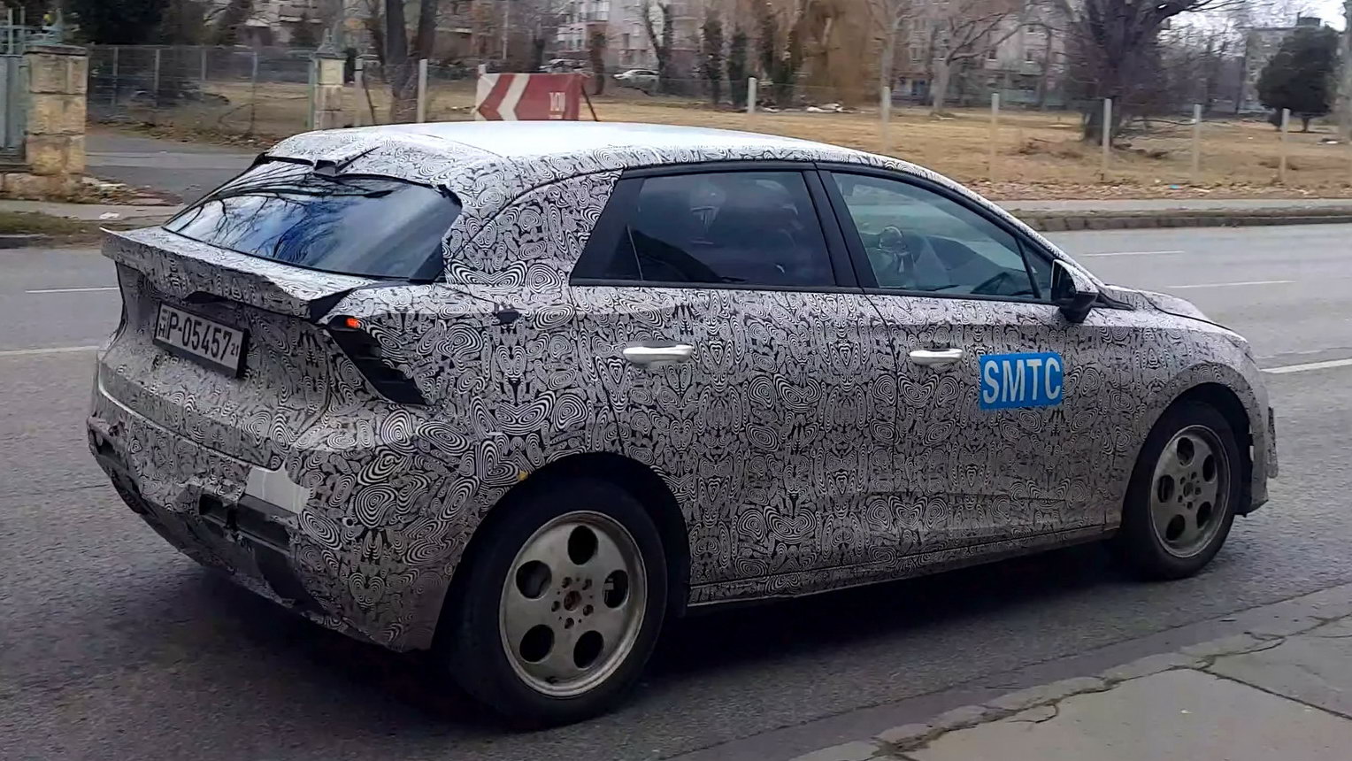 Біля кордонів України на тестах помічено таємничий електрокар