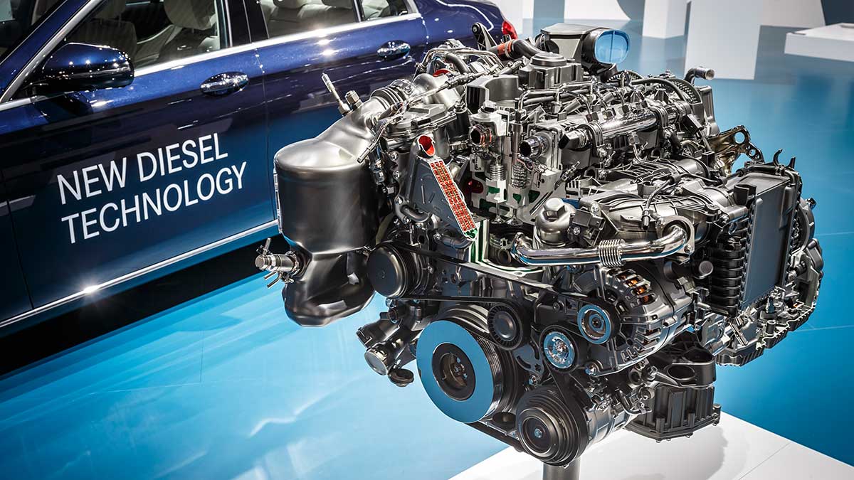 Mercedes отзывает 800 тысяч машин по всему миру. Но отремонтировать их не может