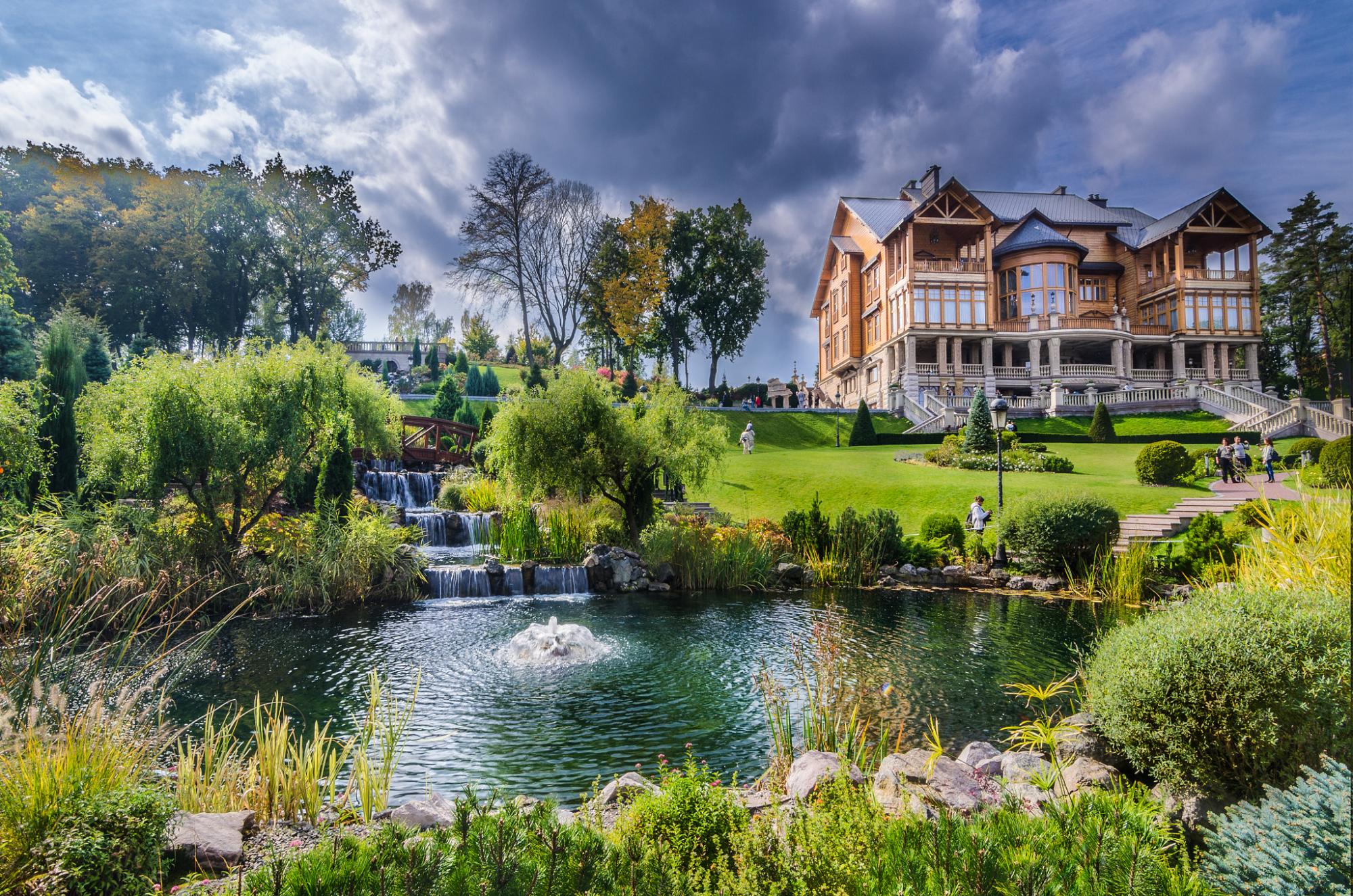 Де відпочити в Київській області на вихідних: топ локацій, які вражають (фото)