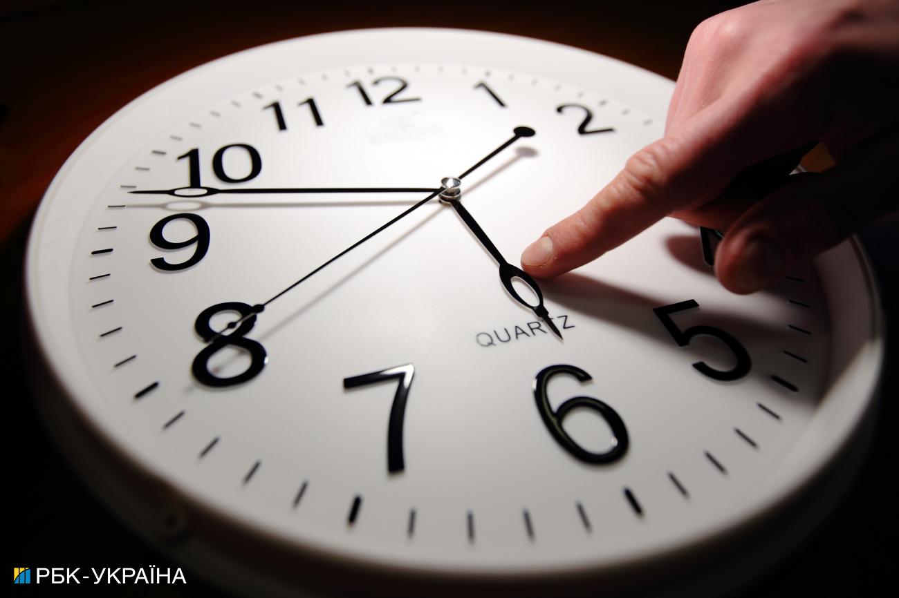 Переведення годинників 2024. Коли Україна перейде на літній час і хто ще у світі так робить