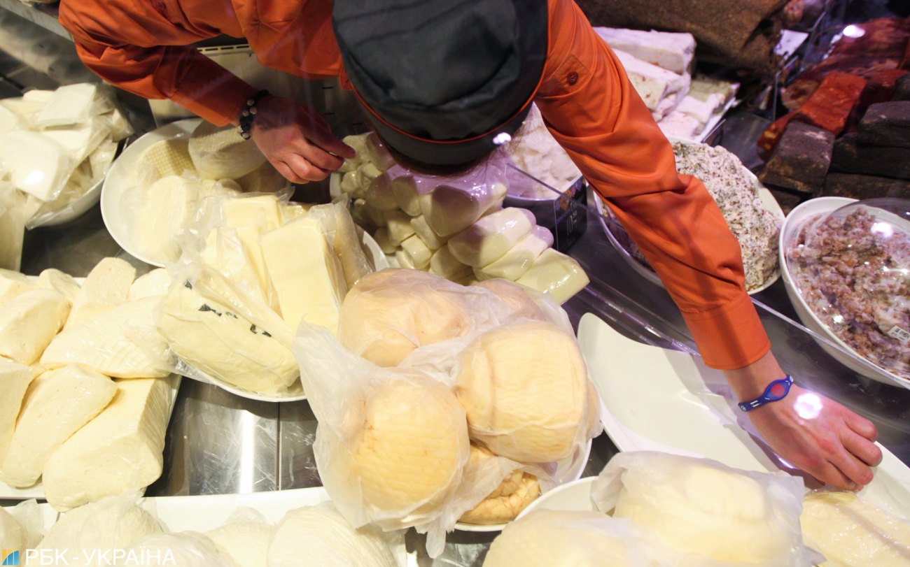 Як працюють великі супермаркети у Києві після ракетних ударів: офіційні заяви