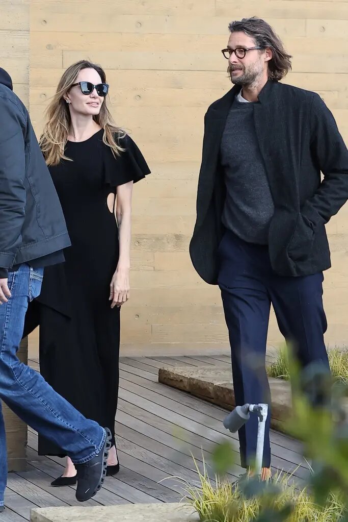 Анджеліну Джолі заскочили з мільярдером, який насправді одружений з українкою: подробиці і фото