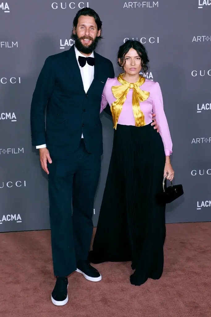 Анджеліну Джолі заскочили з мільярдером, який насправді одружений з українкою: подробиці і фото