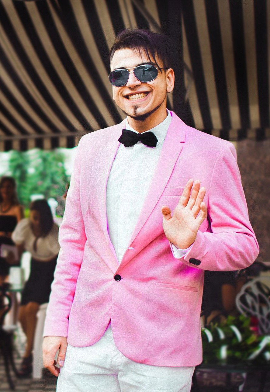 Такими вы их не видели: как выглядели Саша Бо и Игорь Пустовит до того, как стали мегапопулярными (фото)