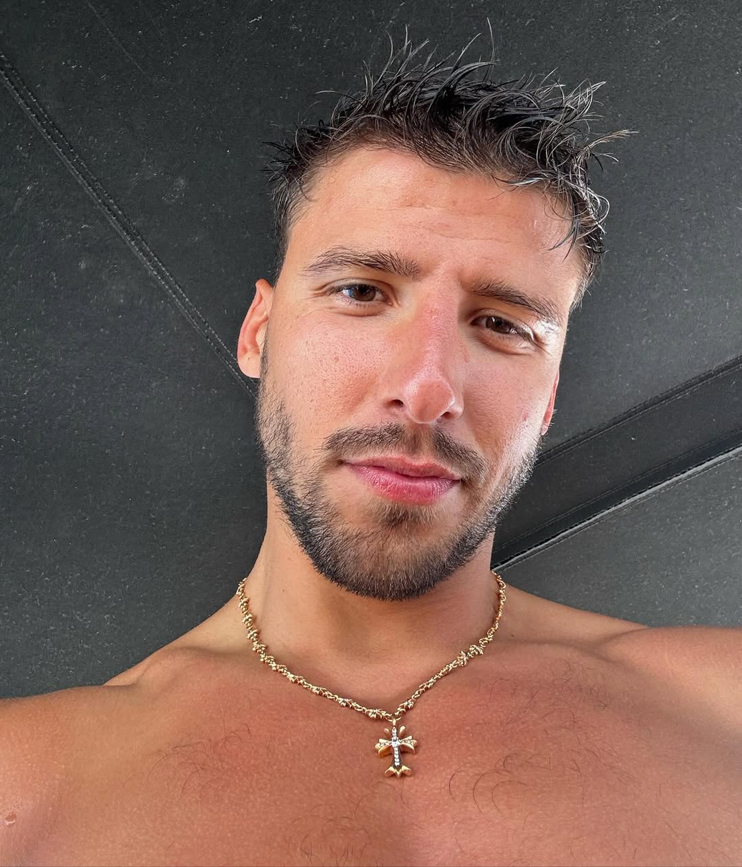 Естетика КДБ: зірка "Ман Сіті" набив тату російською мовою