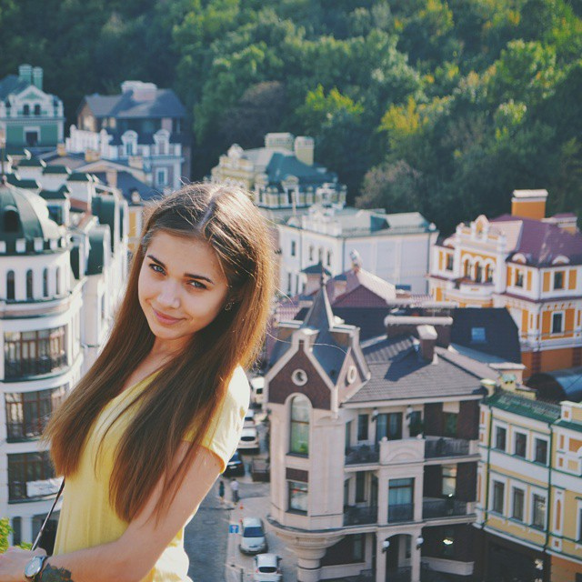 Такими вы их не видели: как выглядели Саша Бо и Игорь Пустовит до того, как стали мегапопулярными (фото)