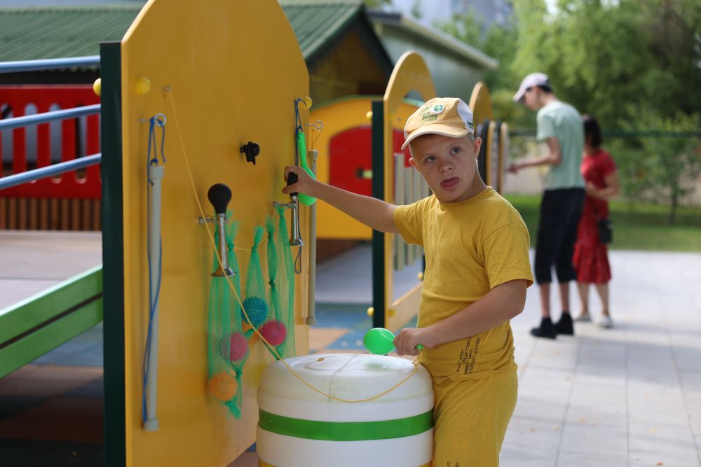 У Львові збудували унікальний парк розваг для дітей з інвалідністю: як він виглядає