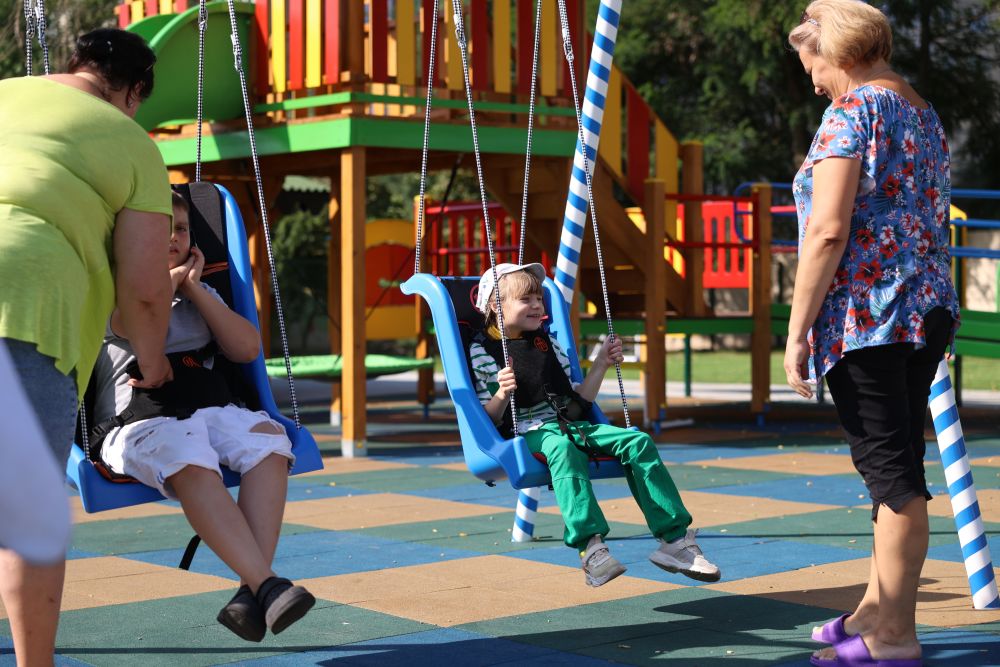 У Львові збудували унікальний парк розваг для дітей з інвалідністю: як він виглядає