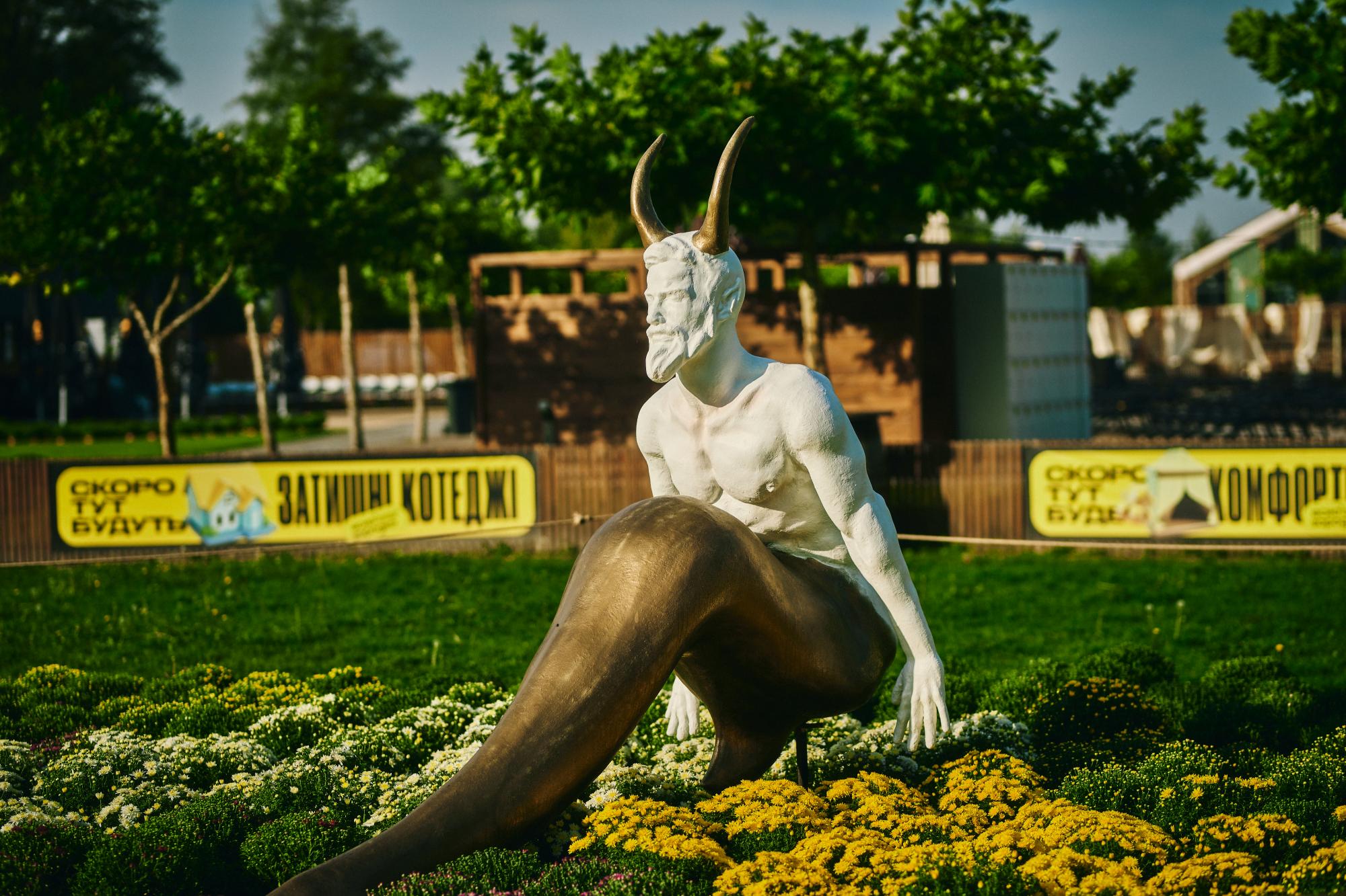 Під Києвом відкрилася фантастична виставка квітів: як туди потрапити з сім'єю