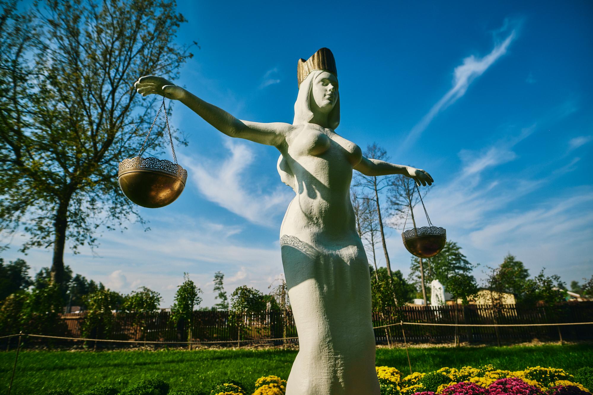 Під Києвом відкрилася фантастична виставка квітів: як туди потрапити з сім'єю