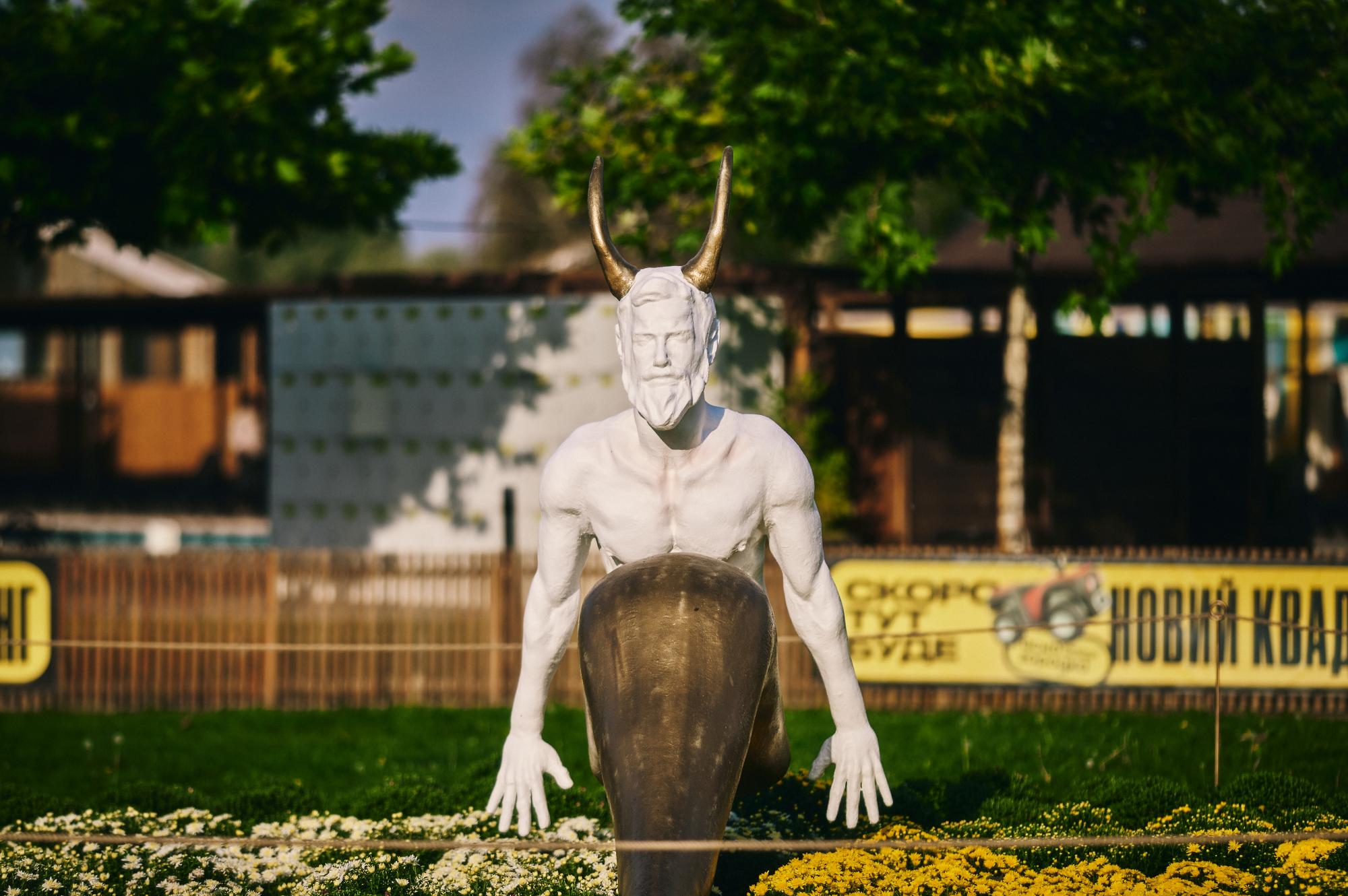 Під Києвом відкрилася фантастична виставка квітів: як туди потрапити з сім'єю