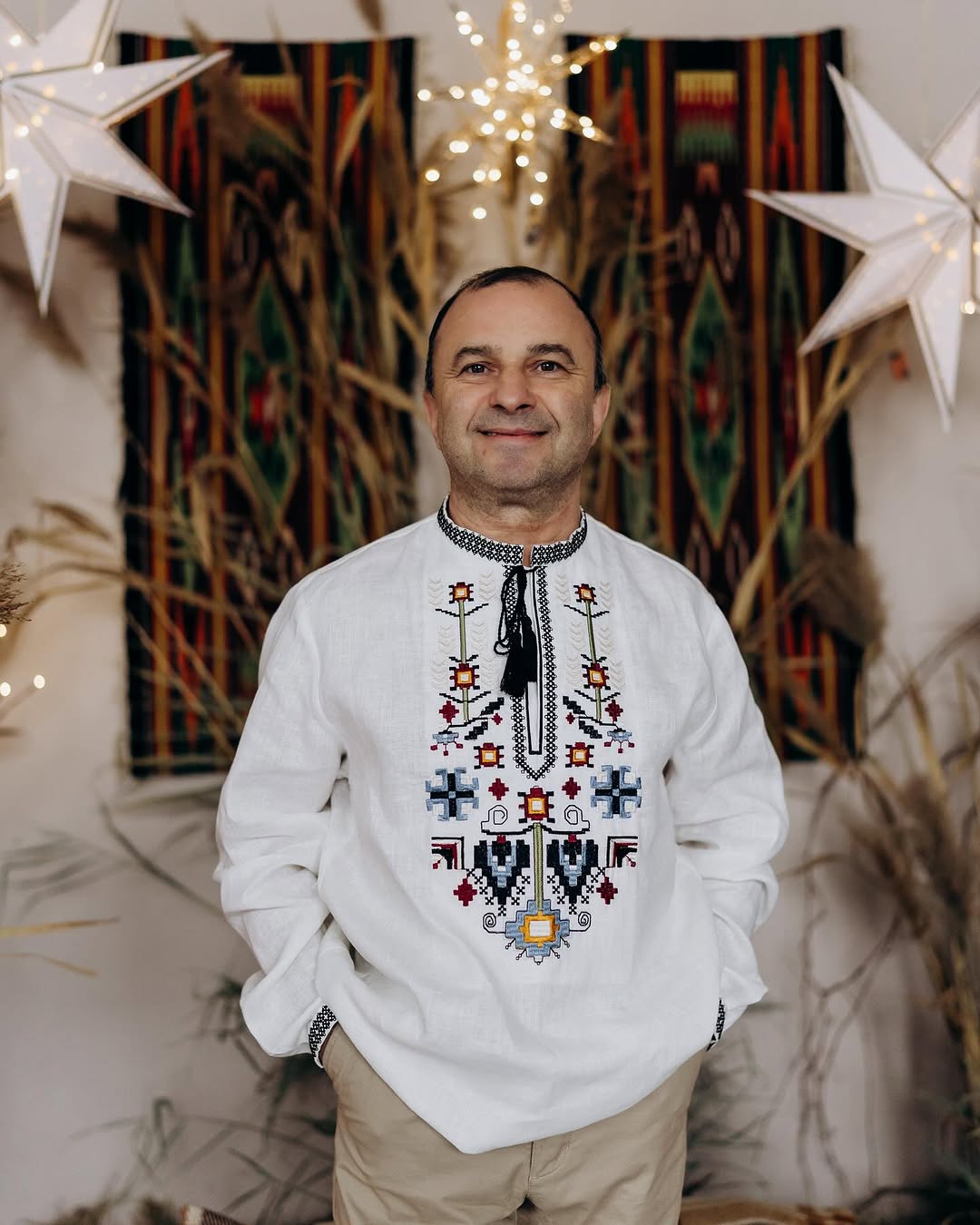 "Миру нам усім". Осадча, Сумська та інші зірки зворушливо привітали українців із Різдвом