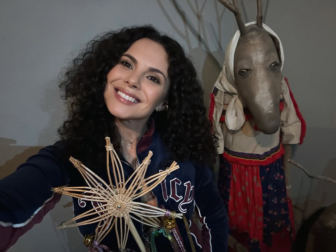 "Миру нам усім". Осадча, Сумська та інші зірки зворушливо привітали українців із Різдвом