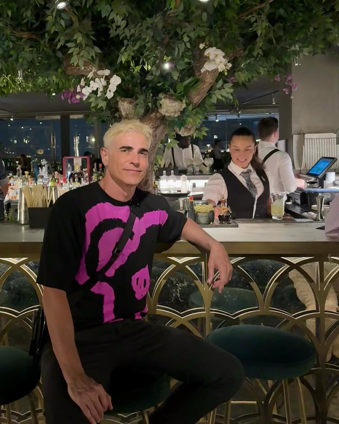 Красунчик-лікар Еду з бразильського серіалу "Сімейні узи": як виглядає актор