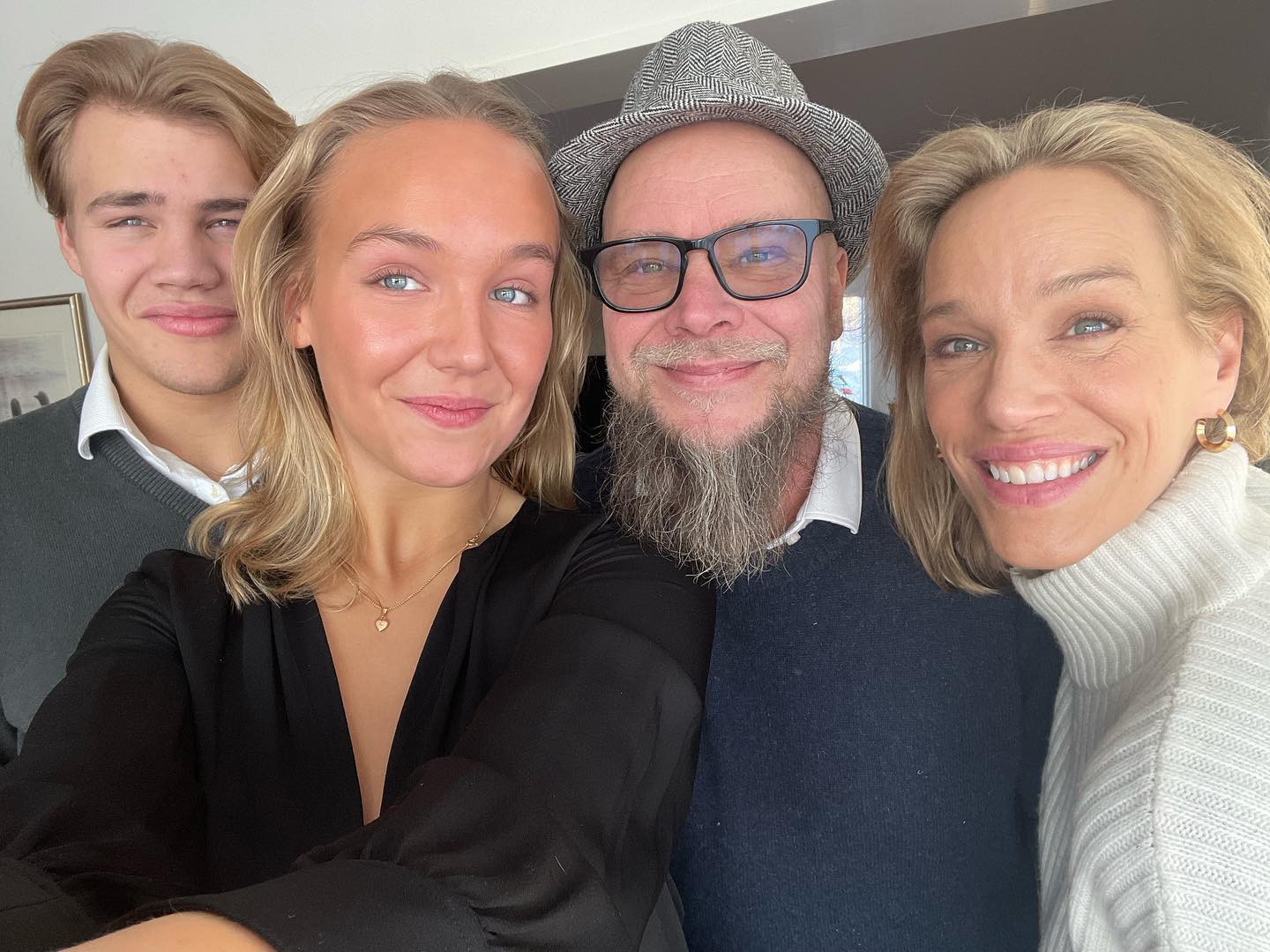 Який сьогодні вигляд має Петра з комедії "Таксі": майже не змінилася (фото)