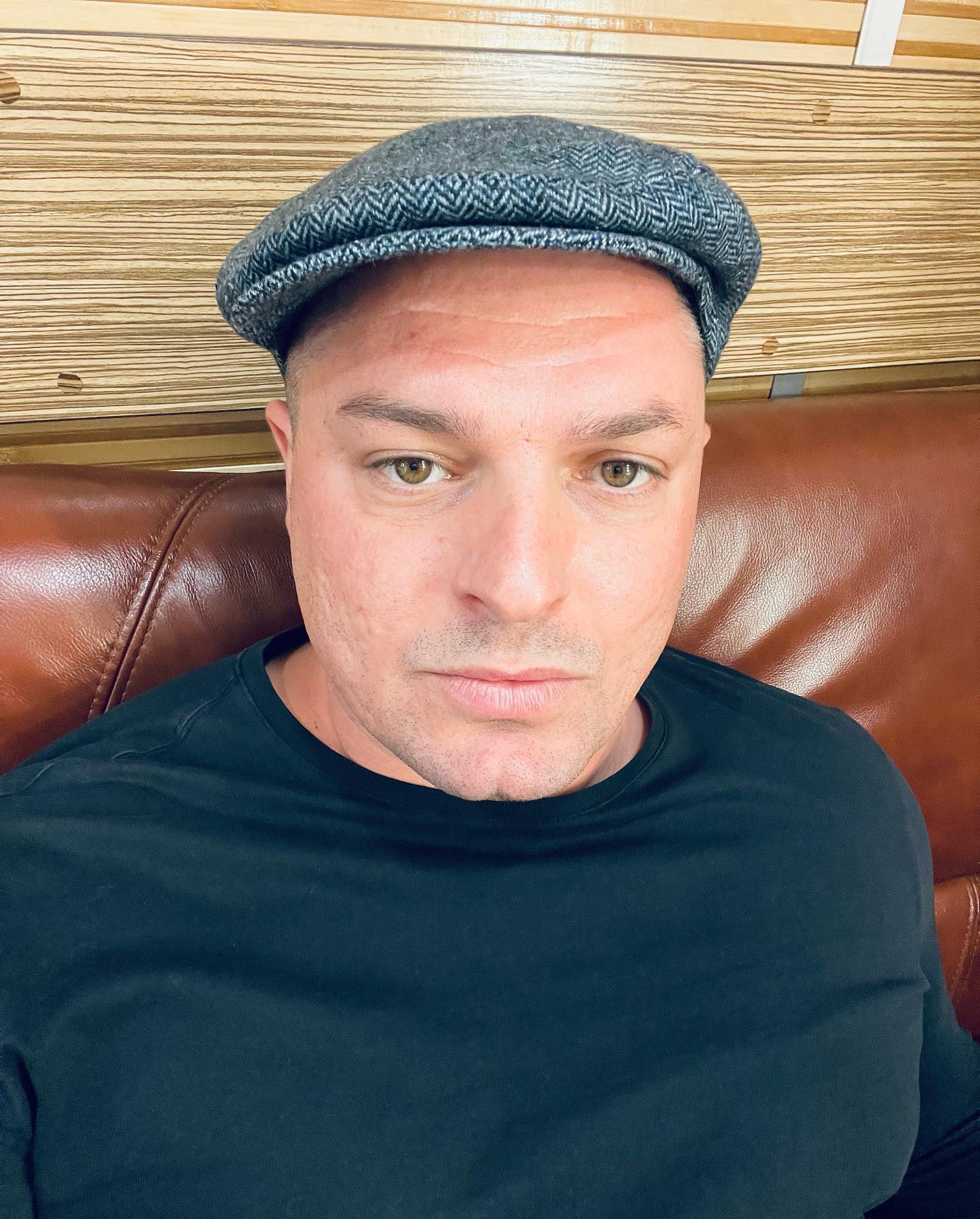 Зірка українських серіалів залишився без квартири через російську ракету