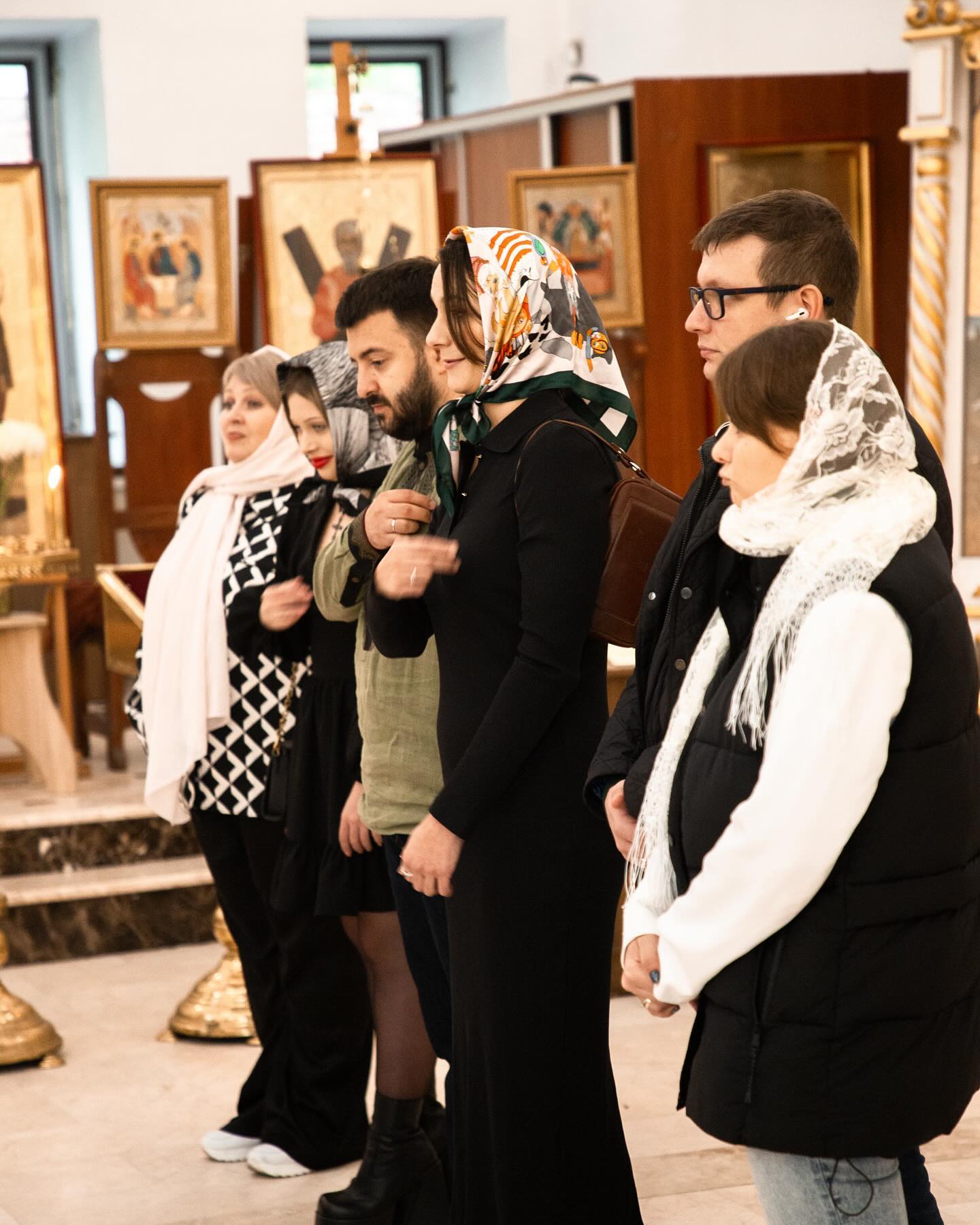 Зірка "Жіночого Кварталу" похрестила 7-місячного сина: зворушливі фото таїнства