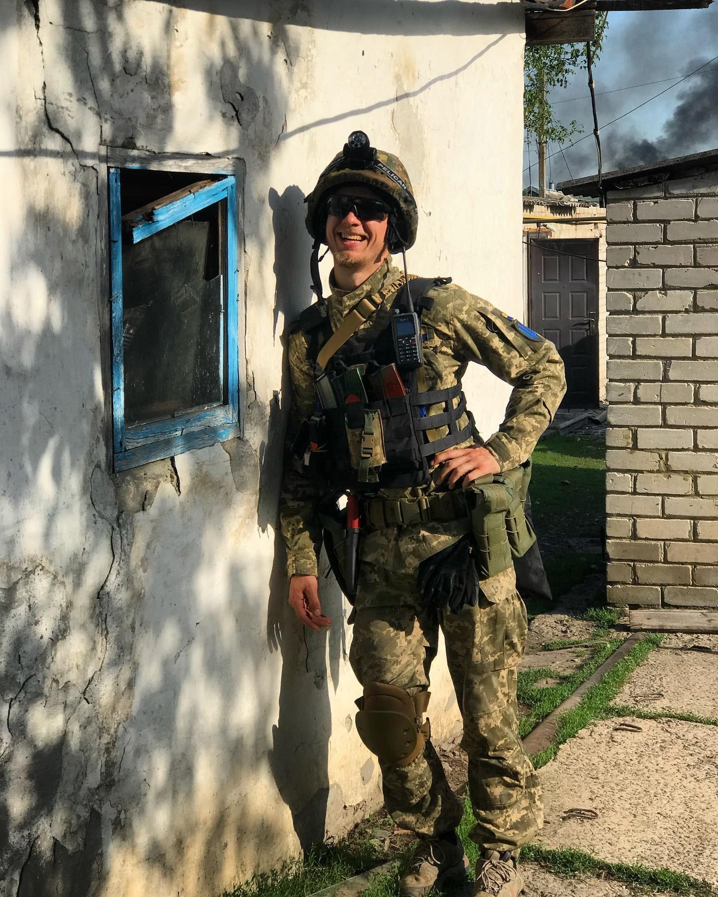 "Холостяку" Терену дорікнули, що він не воює: ветеран з гумором відповів