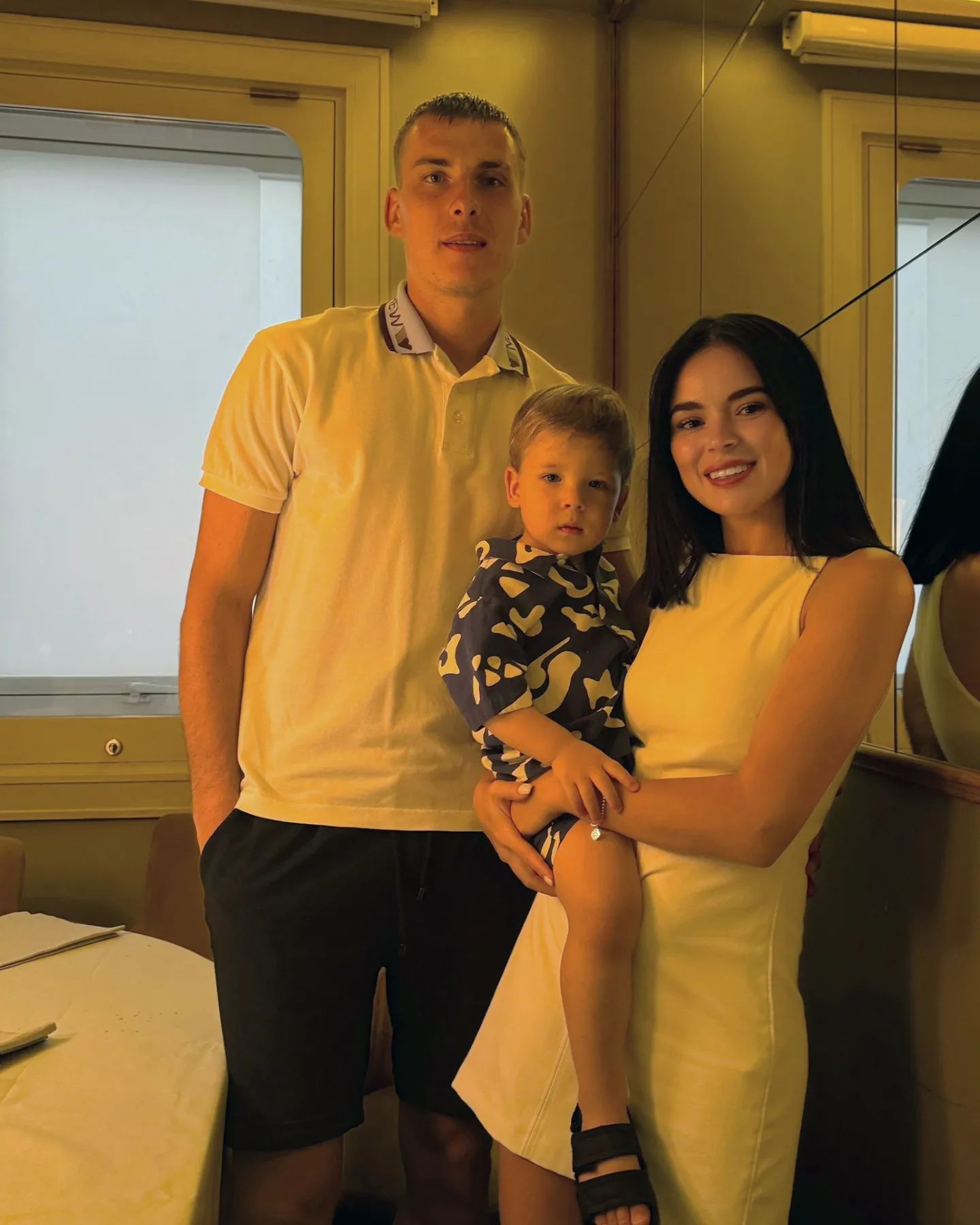 Дизайнер, яка мріяла про принца з Дубаї. Цікаві факти про дружину Андрія Луніна