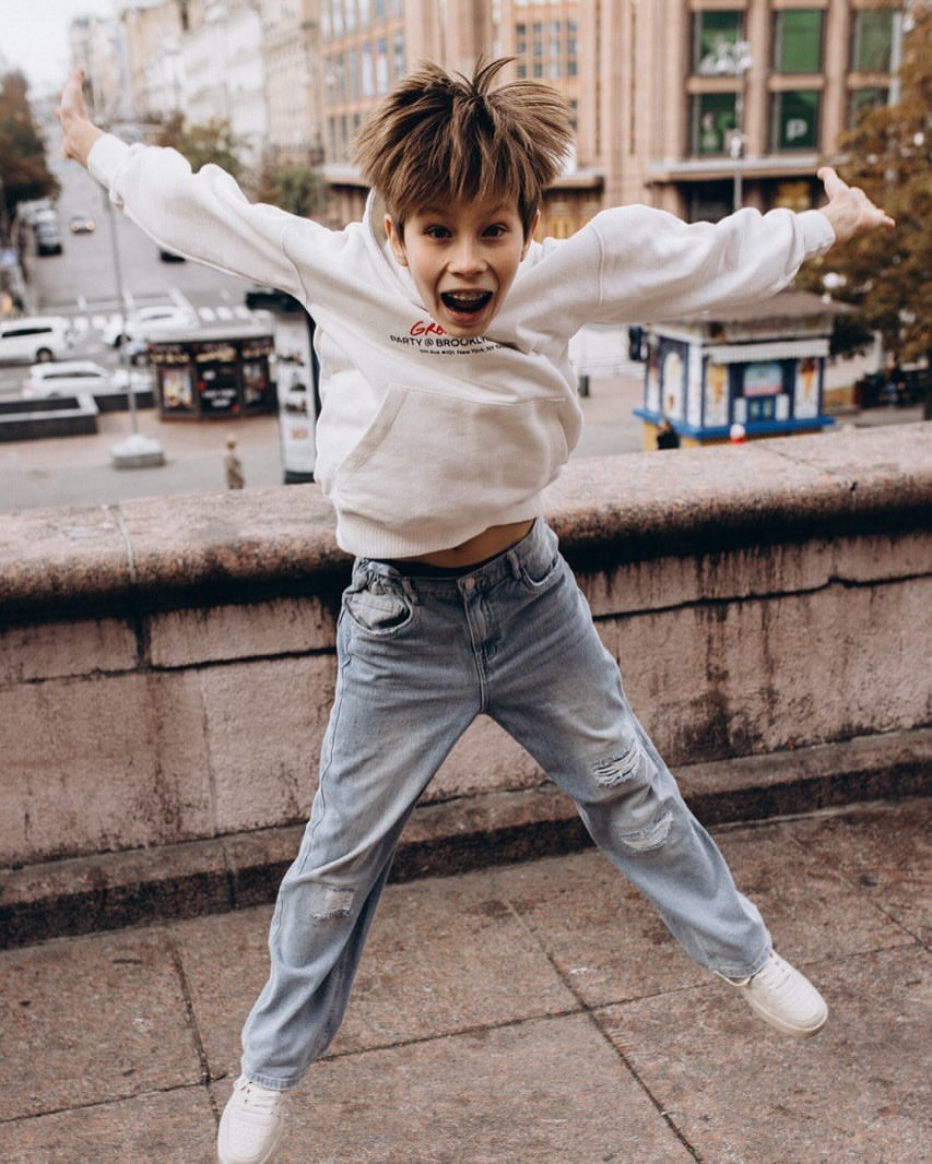 Что известно об Артеме Котенко, который представит Украину на Детском Евровидении-2024