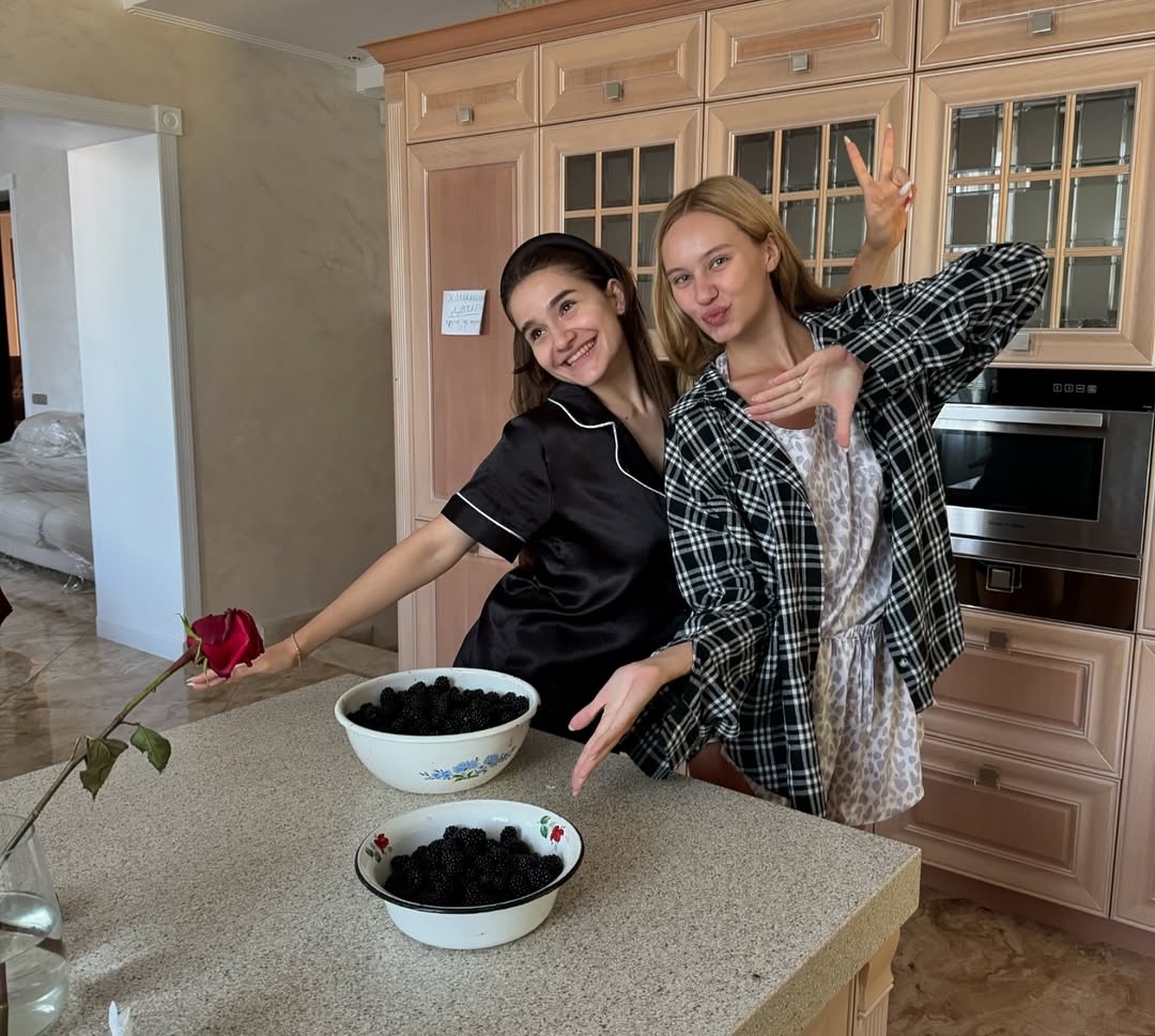 Екс-учасниця "Холостяка" розповіла, як проходить звичайний день дівчат на проєкті