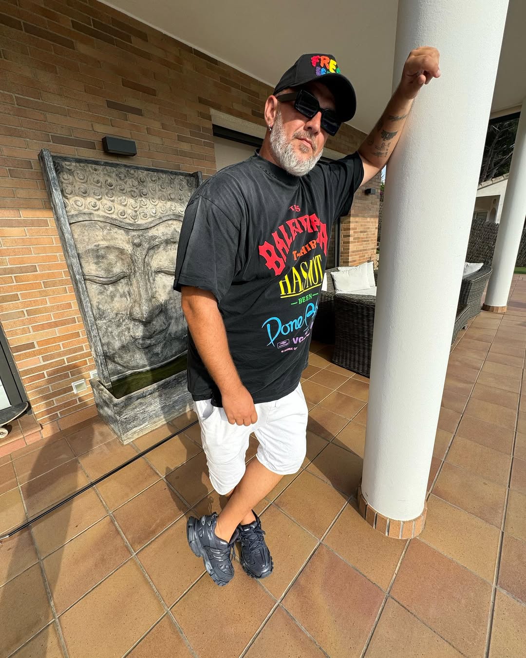 Український репер пояснив, чому йому шкода Потапа, якого він називав "барселонською ТрО"