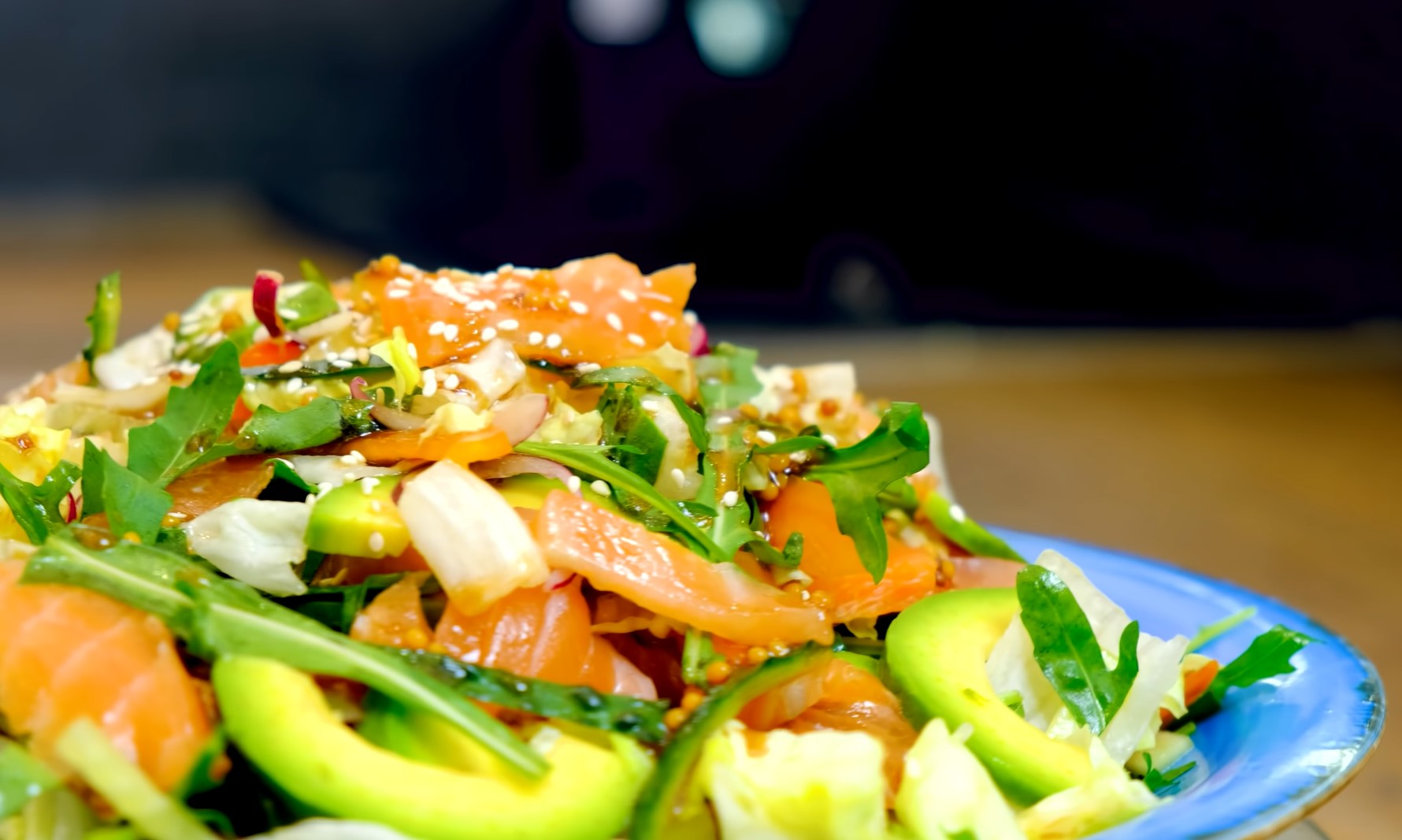 Три простих і швидких салати на Новий рік, які порадують "королівським" смаком