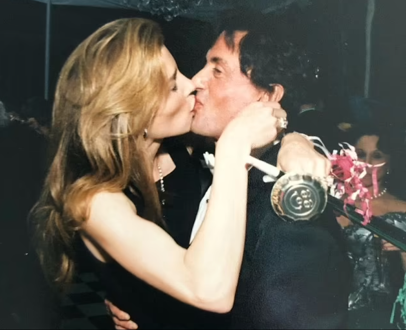 Сильвестр Сталлоне разводится: 25-летний брак "безвозвратно разрушен"