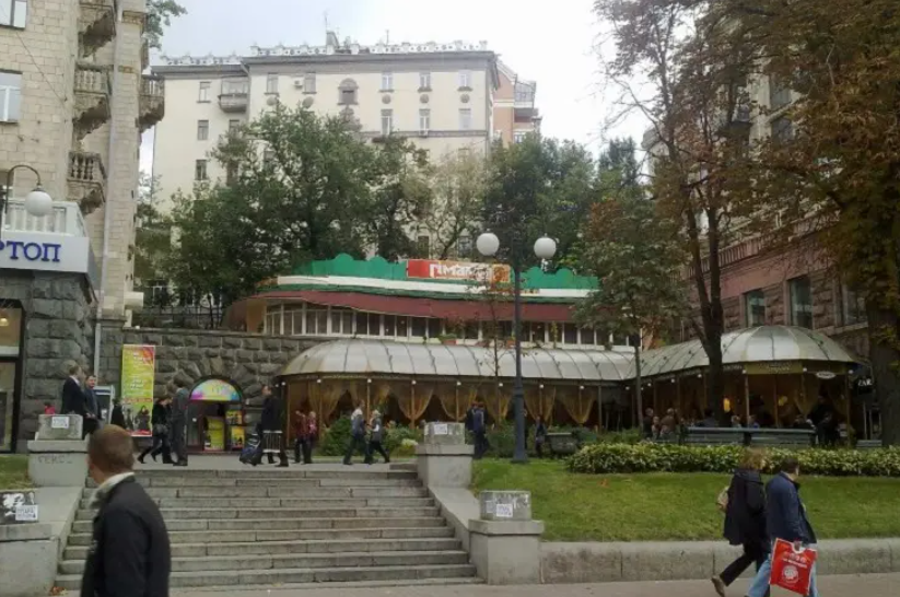 На Крещатике построят новый ТЦ. Уже известно, как он будет выглядеть (фото)