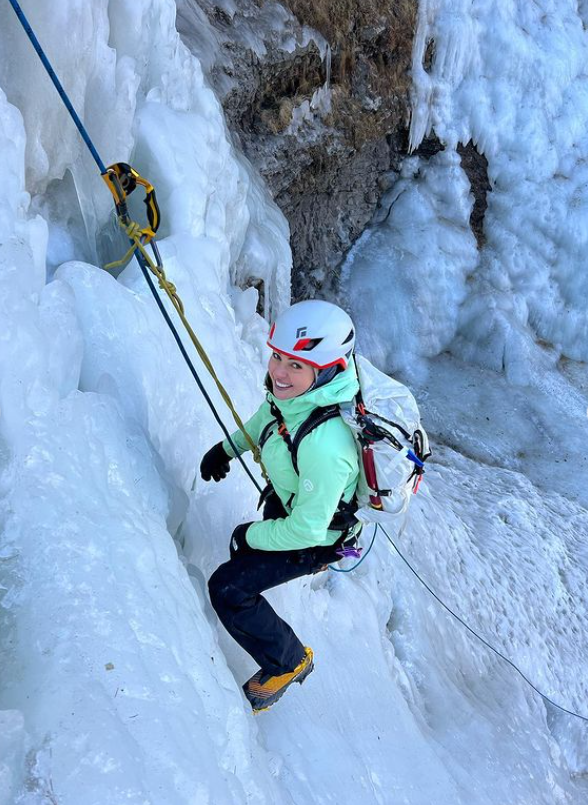 Українка піднялася на Еверест лише через місяць після підкорення смертоносної Аннапурни