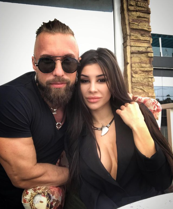 Уже не холостяк: Мистер Страйк и звезда "Танцев со звездами" сделал личное признание