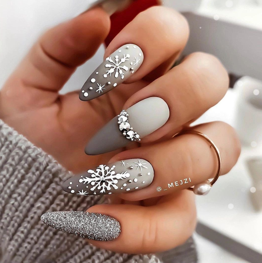 5 шикарних ідей для дизайну новорічного манікюру (фото)