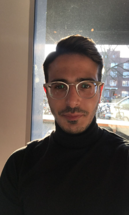 Жертвы афериста из Tinder собирают пожертвования с миру по нитке, чтобы закрыть космические кредиты