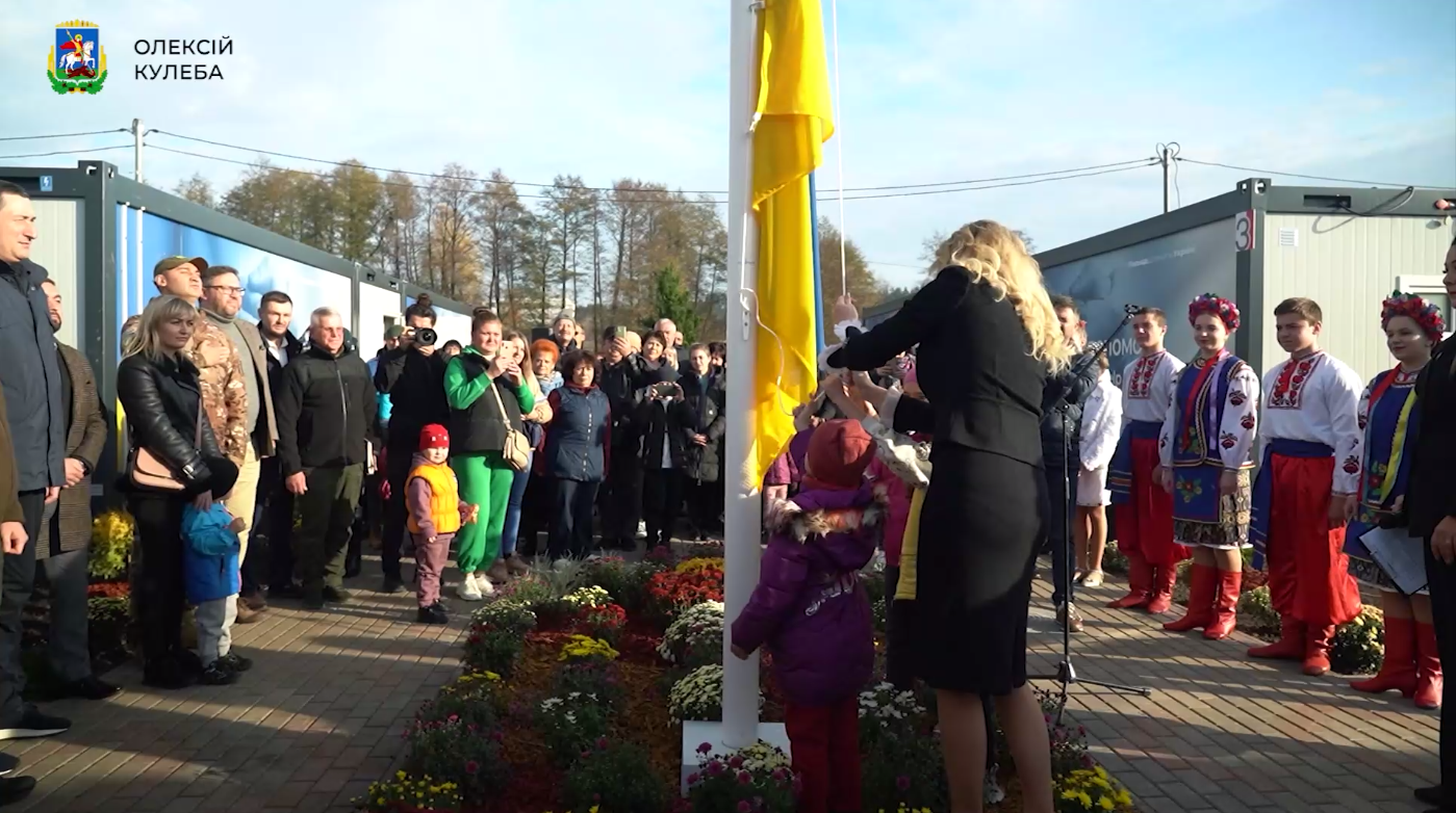 Під Києвом відкрили ще одне "польське" модульне містечко: як воно виглядає