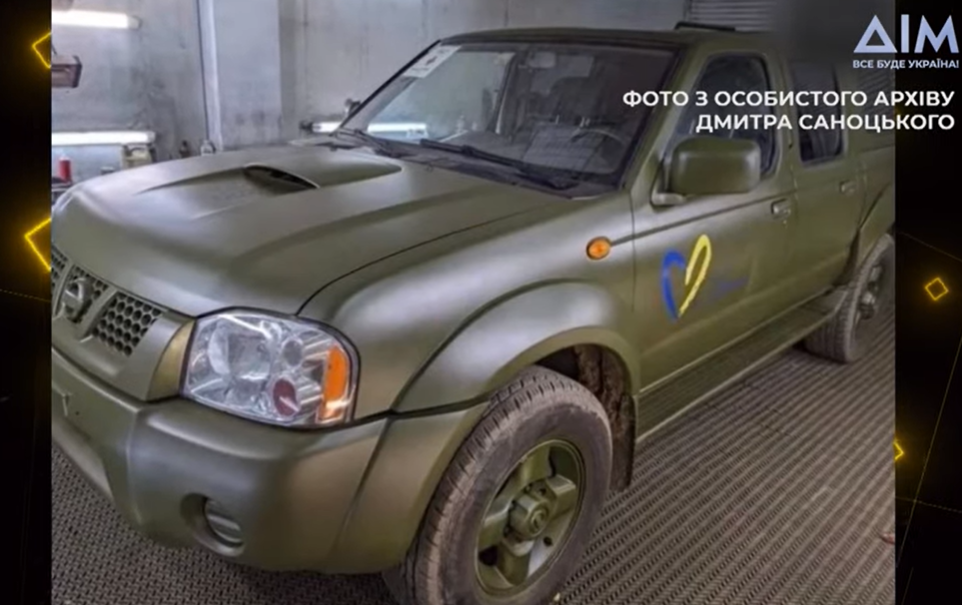 7-річна українка купила для воїнів ЗСУ 4 авто, дрони і Starlink, роблячи віночки (відео і фото)