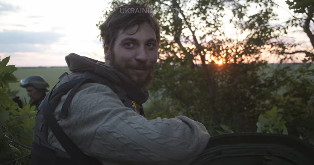 Батько і син захищають Україну в одному підрозділі на одній "Гвоздиці": історія родини воїнів