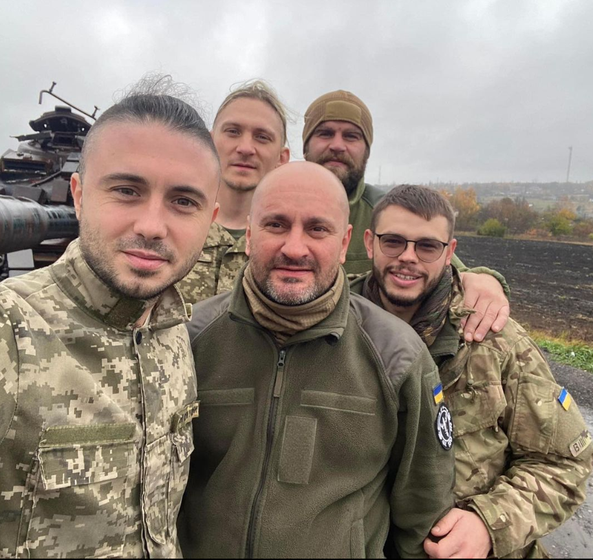 Променяли сцену на окопы: 13 трогательных фраз о войне от звезд, которые защищают Украину