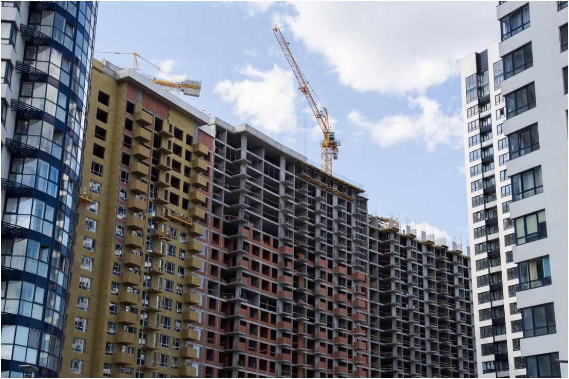 Суворий лютий: що відбувається з цінами на квартири та чого чекати у березні-квітні