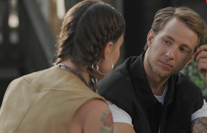 Як минув 3 випуск "Холостяка-13". Поцілунки, сльози та несподіваний "виліт" одразу двох учасниць