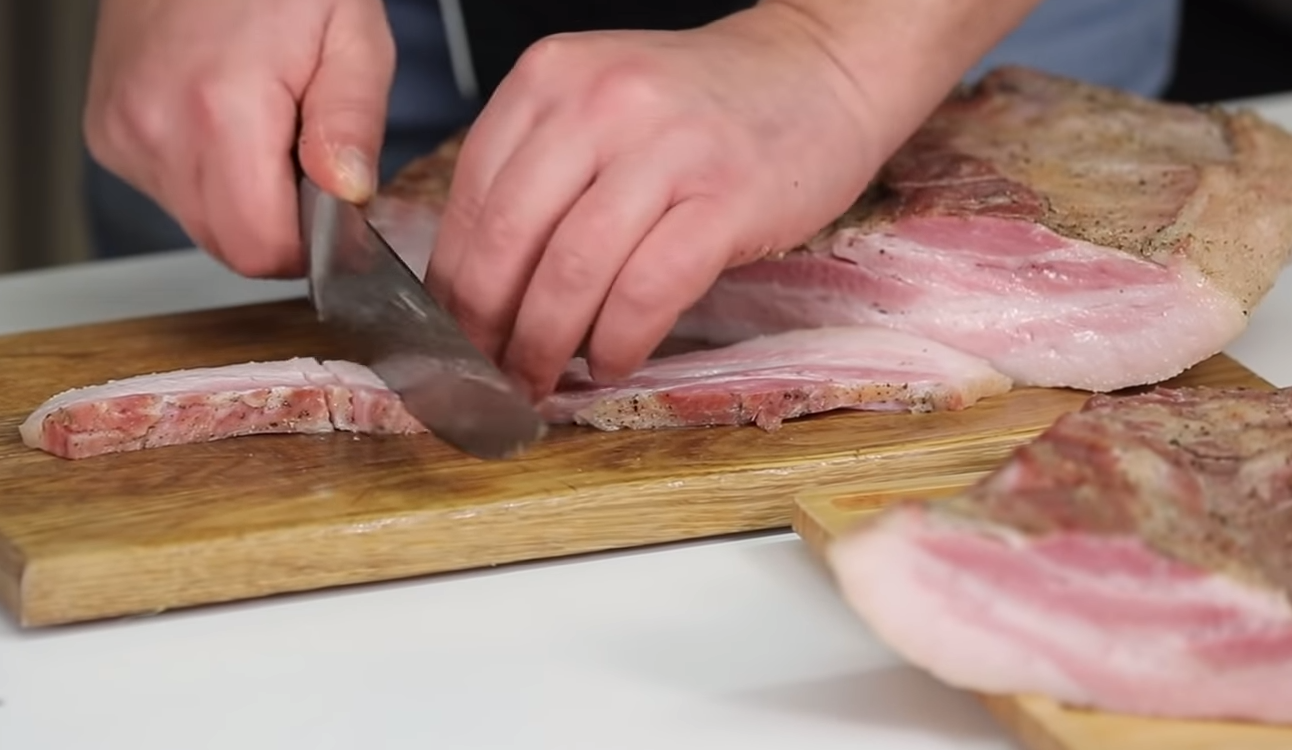 Справжній бекон за рецептом шефів Марко Черветті та Паоло К’яфеле. Неможливо відірватися!