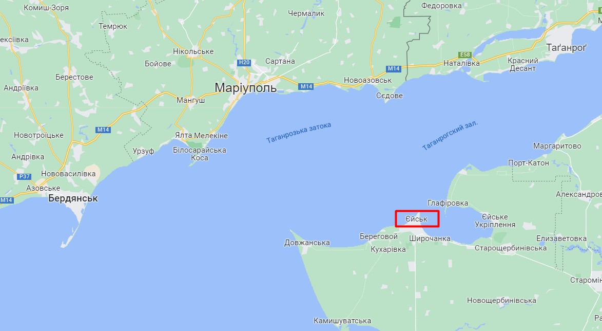 Вибухи, жертви та сильна пожежа: що відомо про падіння Су-34 у російському Єйську