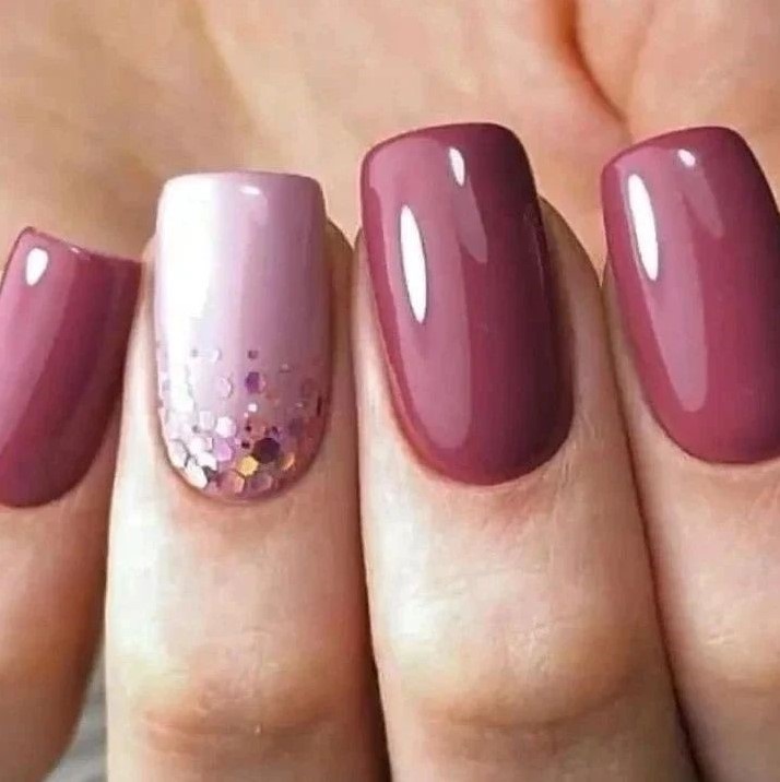 Ніколи не робіть цього перед походом на манікюр: майстер назвала прикру помилку