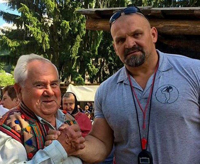 Механизмы 18 века. В Украине действует единственная водяная кузница по старинным традициям