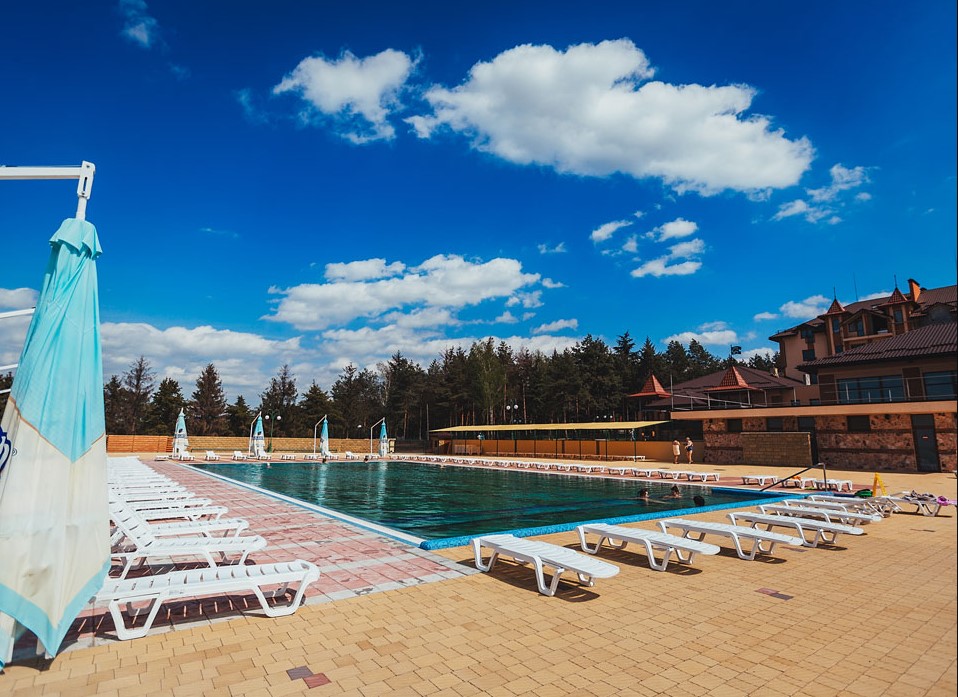 Бассейны и спа. Сколько стоит отдых на термальных водах Закарпатья осенью