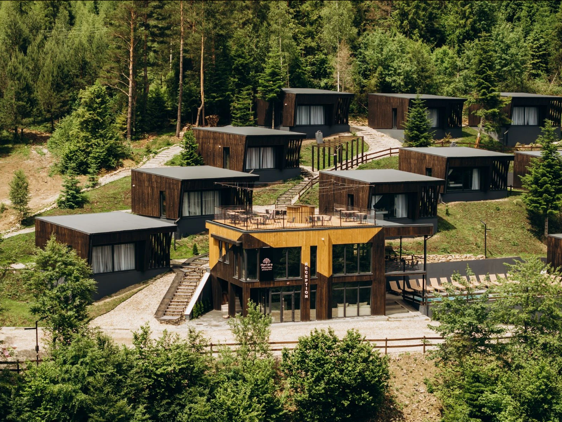 "Українці хочуть зараз зовсім іншого відпочинку". Як змінився сервіс у Карпатах та які сюрпризи чекають туристів