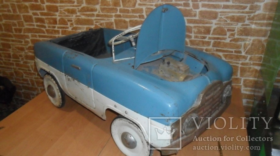 Если у вас есть такая детская машинка, вы можете разбогатеть на 80 тысяч. Вот как она выглядит