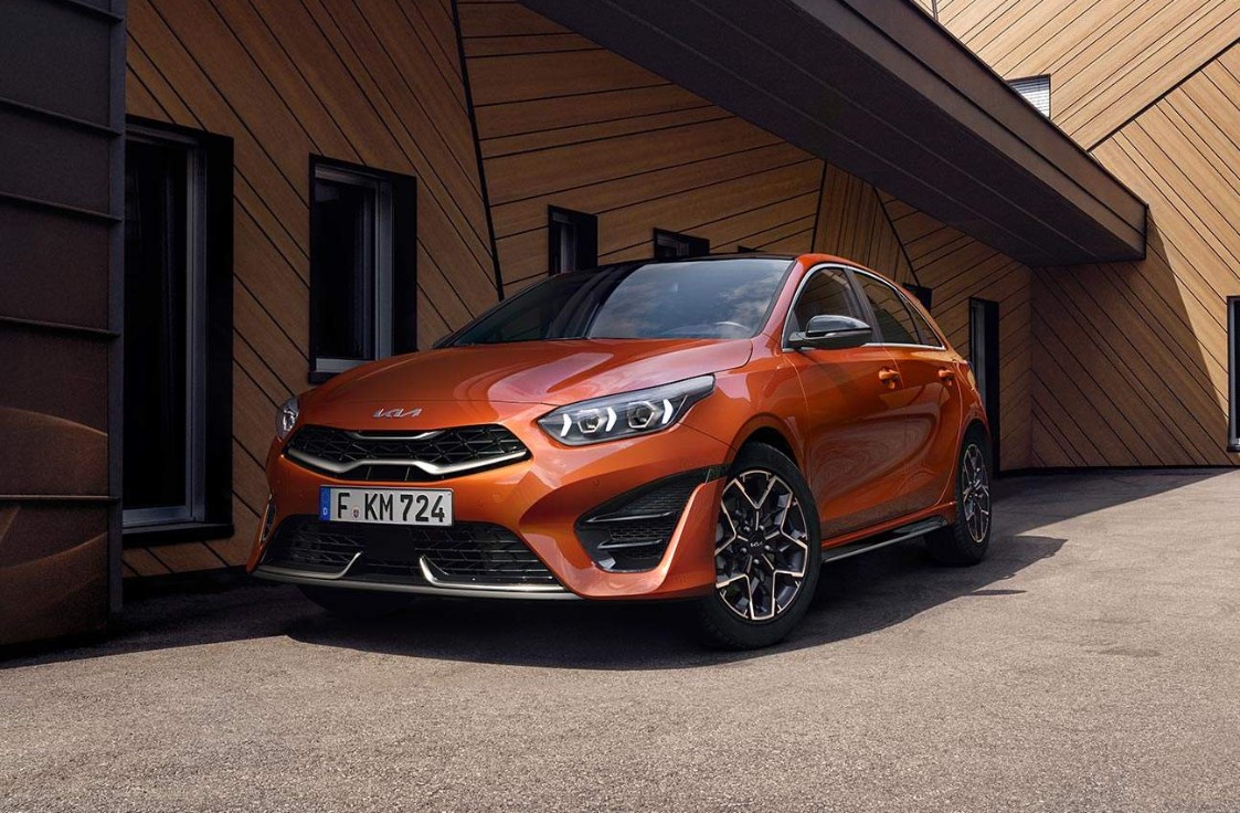 Вибираємо сімейне авто: ТОП-5 найкращих нових хетчбеків 2023 року