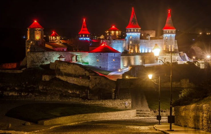 Яскраво і бюджетно. 5 міст, у яких можна зустріти Новий рік не "за всі гроші"
